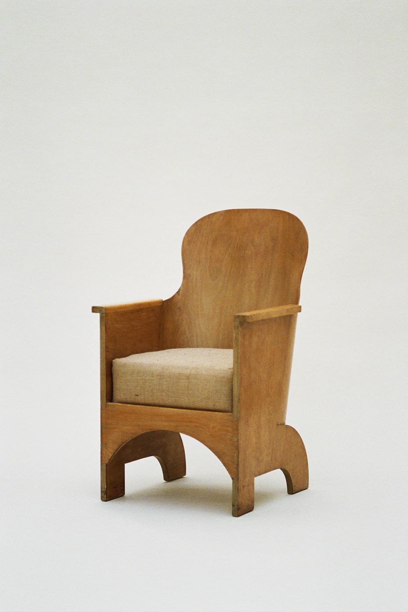 Gerald Summers: Fireside Chair,1934, from the1934 archive.