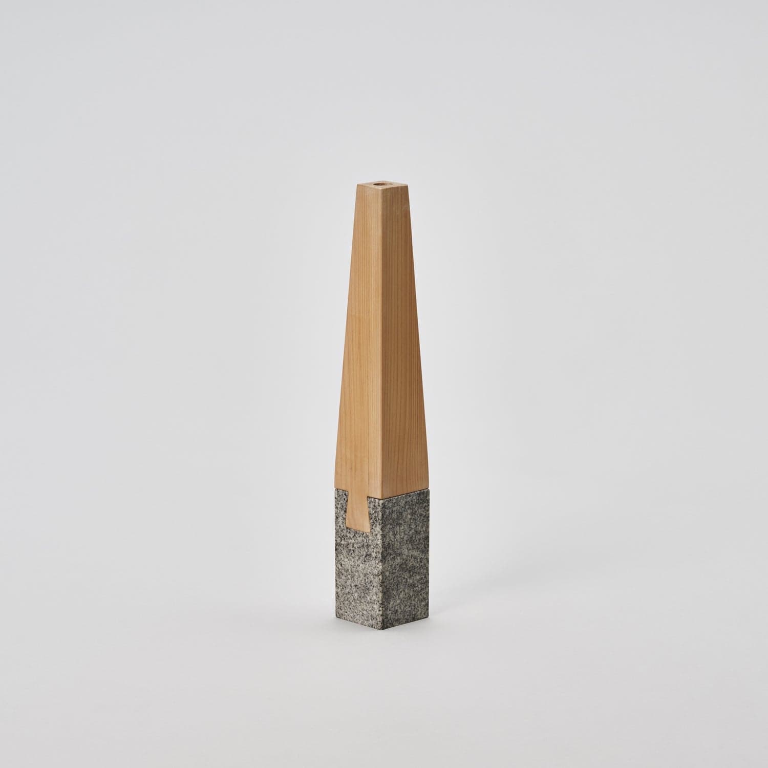 AJI PROJECT’s OT-VASE / komame single-flower vase, with a tapered wooden upper body joined to an Aji-stone base.