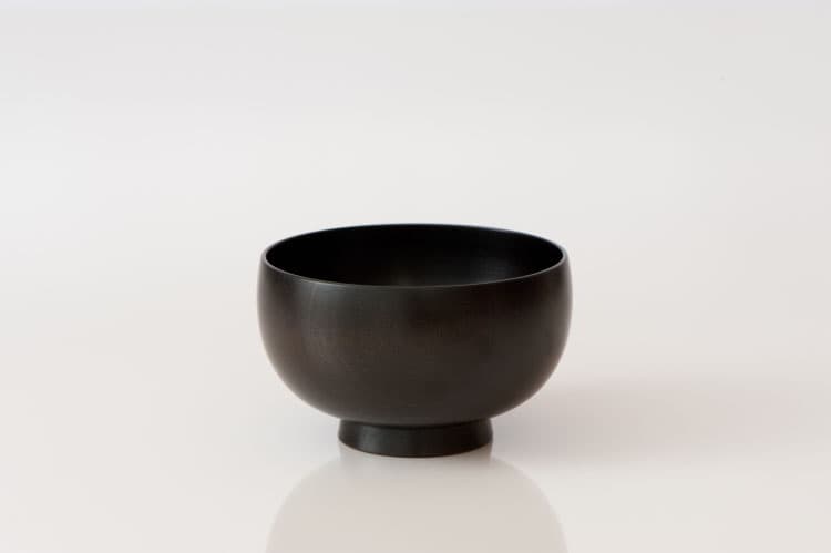 Shirasagi Woodwork bowl M in black wipe-lacquer finish
