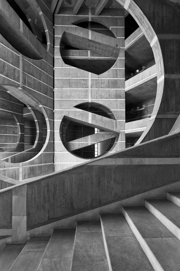 Louis Kahn Visual Archive by Naquib Hossain 9