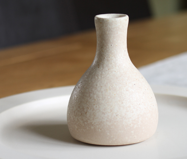 New Pottery and Ceramics at OEN Shop by Misa Kumabuchi of Mushimegane Books 3