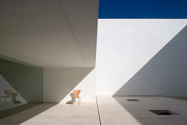 Architecture-by-Alberto-Campo-Baeza-9