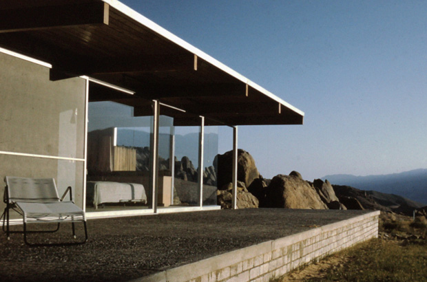 Interview-with-Mike-Dorsey,-Director-of-The-Oyler-House--Richard-Neutra's-Desert-Retreat-2