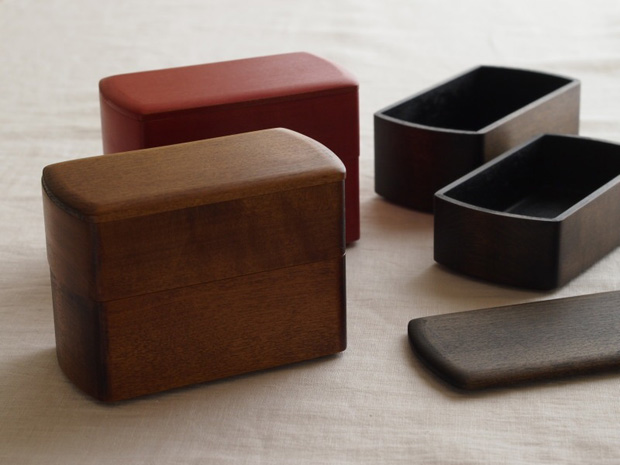 Lacquer-Boxes-Designed-by-Oji-Masanori-for-Wajima-Kirimoto-9