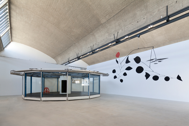 Calder-Prouve-at-Galerie-Patrick-Seguin-2