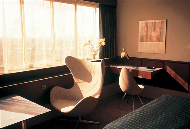 Room-606-by-Arne-Jacobsen-4