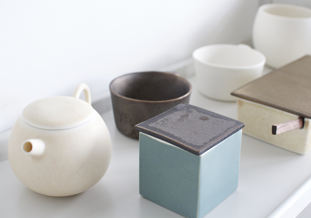 Porcelain-by-Kazumi-Kato-at-OEN-Shop-1