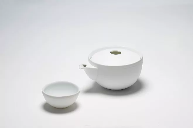 Porcelain-Tableware-by-Ko-Hee-Sook-12