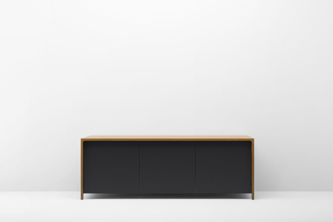 Elegant-&-Modern-Furniture-Design-by-Terence-Woodgate-15