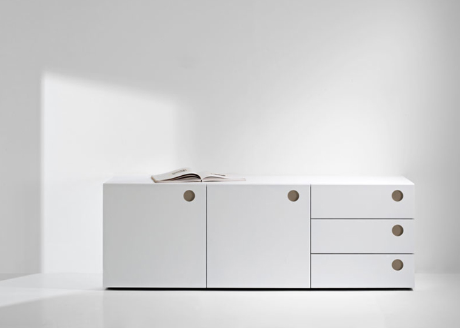 Elegant-&-Modern-Furniture-Design-by-Terence-Woodgate-4
