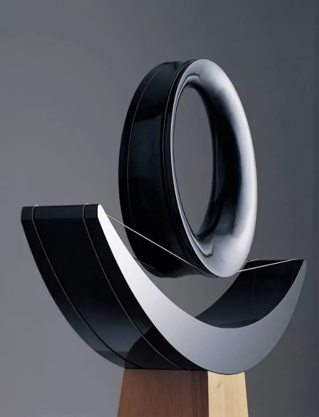 Sculpture-by-Santiago-Calatrava-1