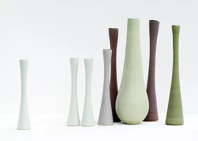 Stoneware-Vessels-by-Rina-Menardi-11