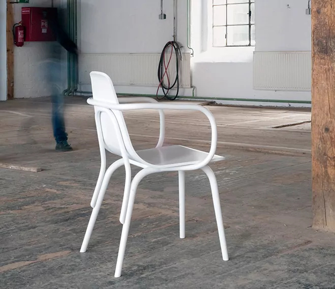 Making-of-the-TRAM-Chair-by-Thomas-Feichtner-for-TON-1