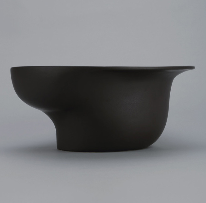 Altering-Traditional-Utilitarian-Forms---Ceramics-by-Ian-Aandersson-8