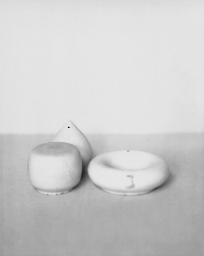 In-the-Pursuit-of-White---Porcelain-Vessels-Photographed-by-Bohnchang-Koo-5