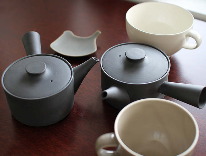 Teapots, Cups & Small Plates - Designed in Tokyo by Yumiko iihoshi 1