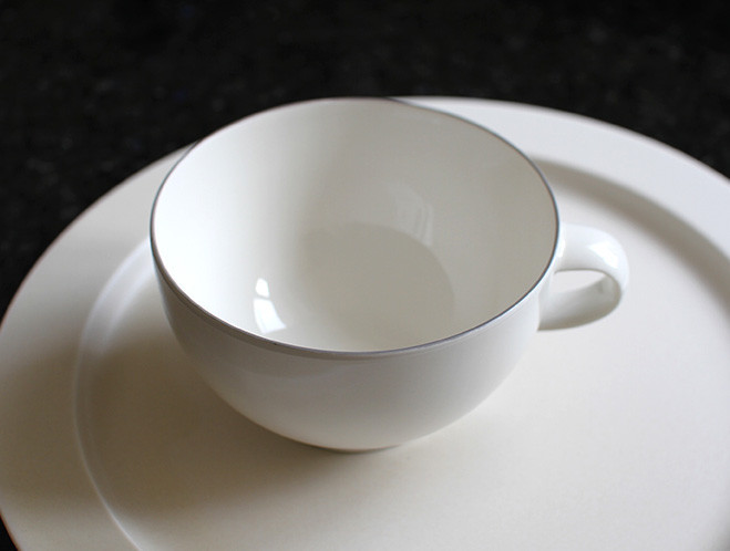 Teapots, Cups & Small Plates - Designed in Tokyo by Yumiko iihoshi 4