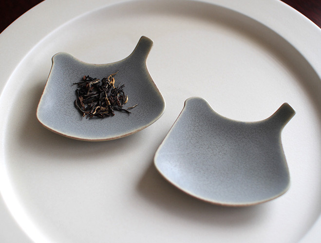 Teapots, Cups & Small Plates - Designed in Tokyo by Yumiko iihoshi 8