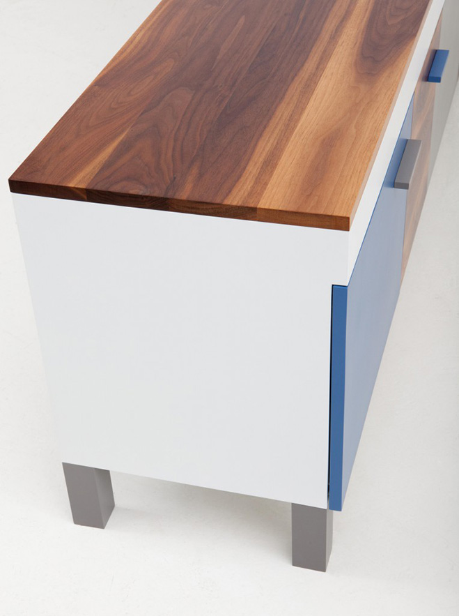 Simple-forms-&-Bold-Colours---Furniture-Design-by-Zoë-Mowat-7