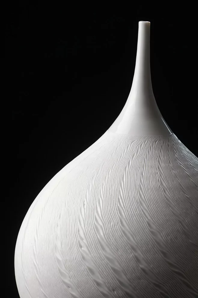 Sensitive-Minute-Details---Porcelain-Works-by-Korean-Artist-Jong-Min-Lee-12
