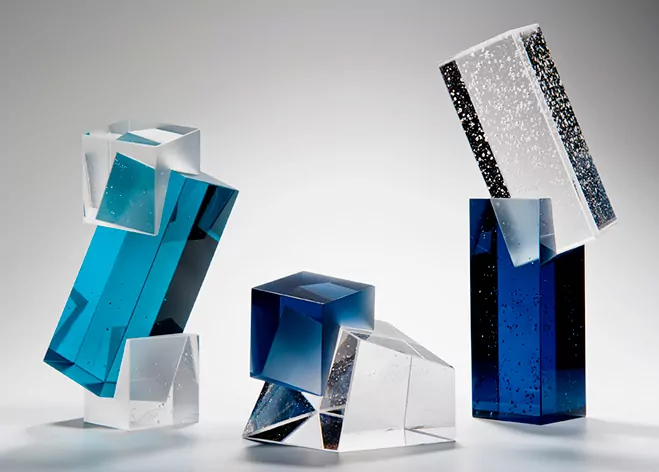 Colour,-Form-and-Light---Solid-Transparent-Glass-Sculpture-by-Heike-Brachlow-7