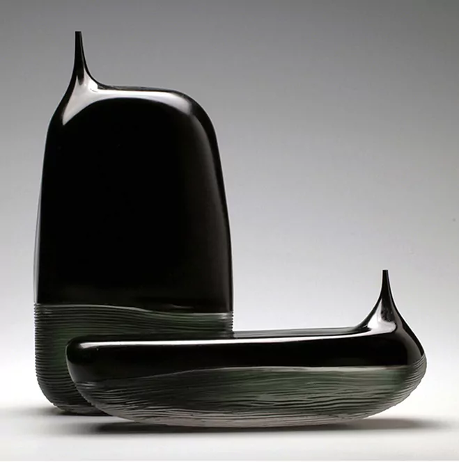 Sculptural-Glass-Vases-by-Glassblower-Devin-Burgess-2