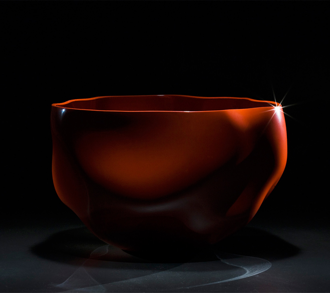 Layer-by-Layer---Lacquer-Vessels-by-Korean-Artist-Chung-Hae-Cho-2