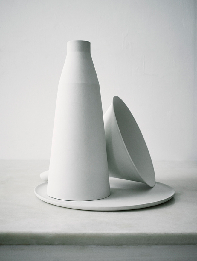 Anna-Lerinder---Artwork-and-Porcelain-11