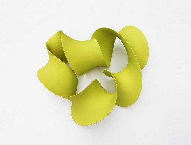 Stretching-&-Curling---Complex-Ceramic-Forms-by-Merete-Rasmussen-3