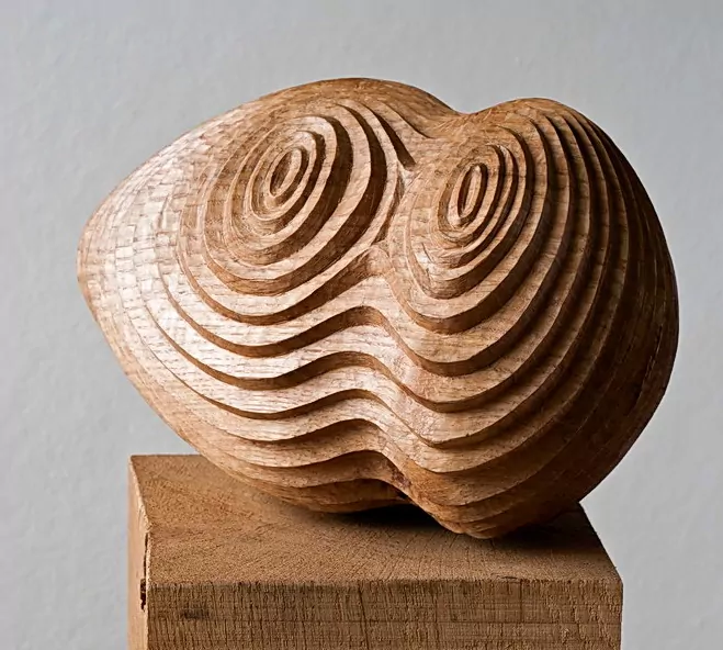 Sculptures-in-Oak---Hand-Carved-Wooden-Objects-by-Alison-Crowther-3