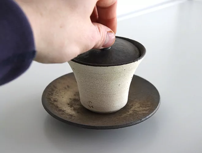 Pottery for a Modern Lifestyle - New Works at OEN Shop by Shinobu Hashimoto 5