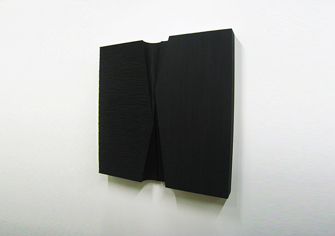 The-Wall-of-Self---Sculpture-by-Japanese-Artist-Masayuki-Tsubota-7