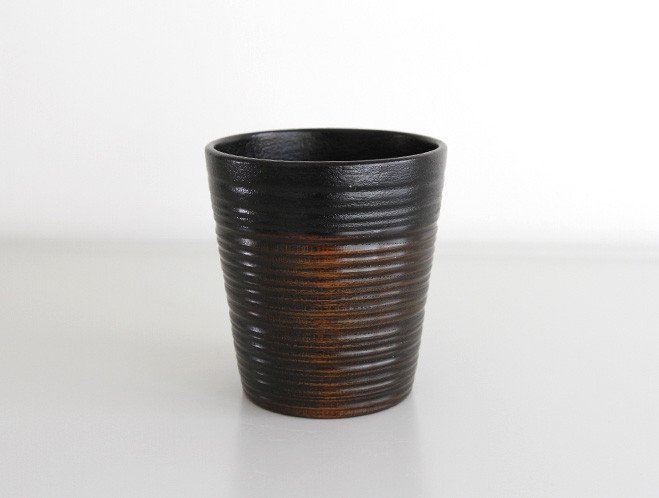 Objects that Glimmer - Lacquerware by Maiko Okuno at OEN Shop 3