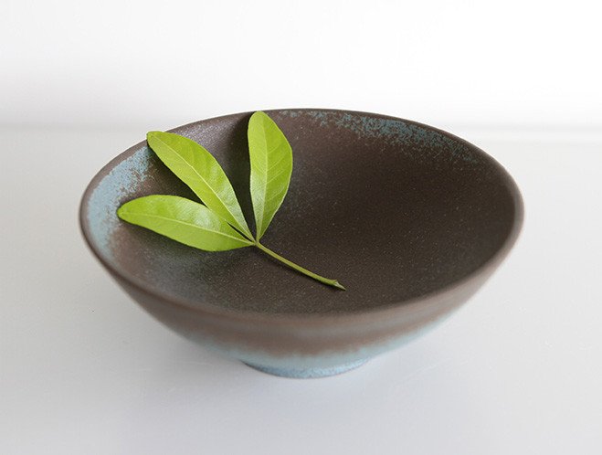 Simple Shapes - New Ceramics from Mushimegane Books 5