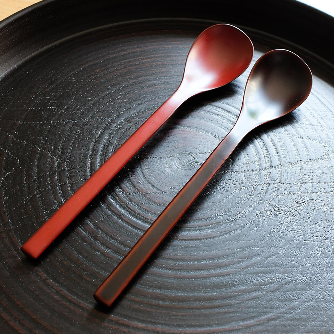 Brown Lacquer Spoon & Red Lacquer Spoon by Tomoaki Nakano