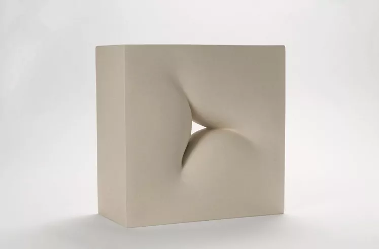 Formless Sculptures by Mari-Ruth Oda 2