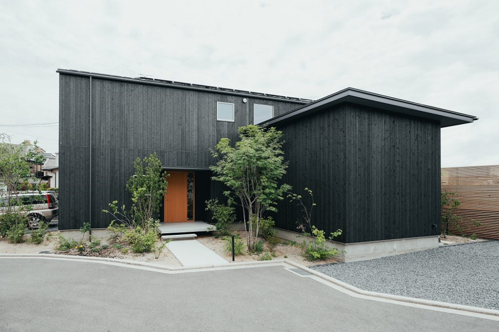 Harmony in Design - House in Minami-machi by Jun Yamaguchi Architects 1