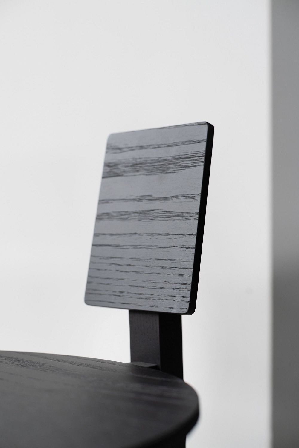 Homage Stool by Note 2